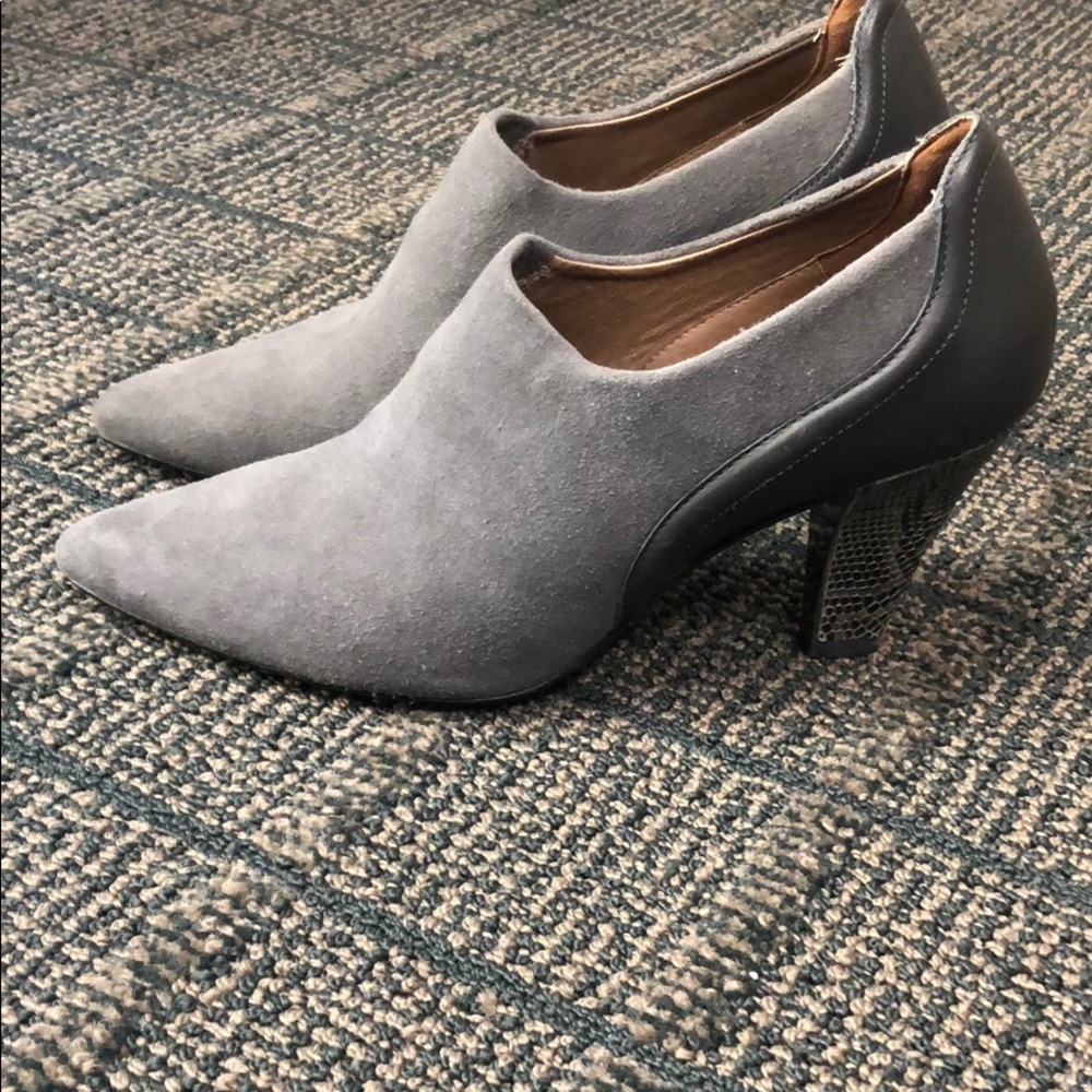 Donald Pliner heels - beautiful and comfortable